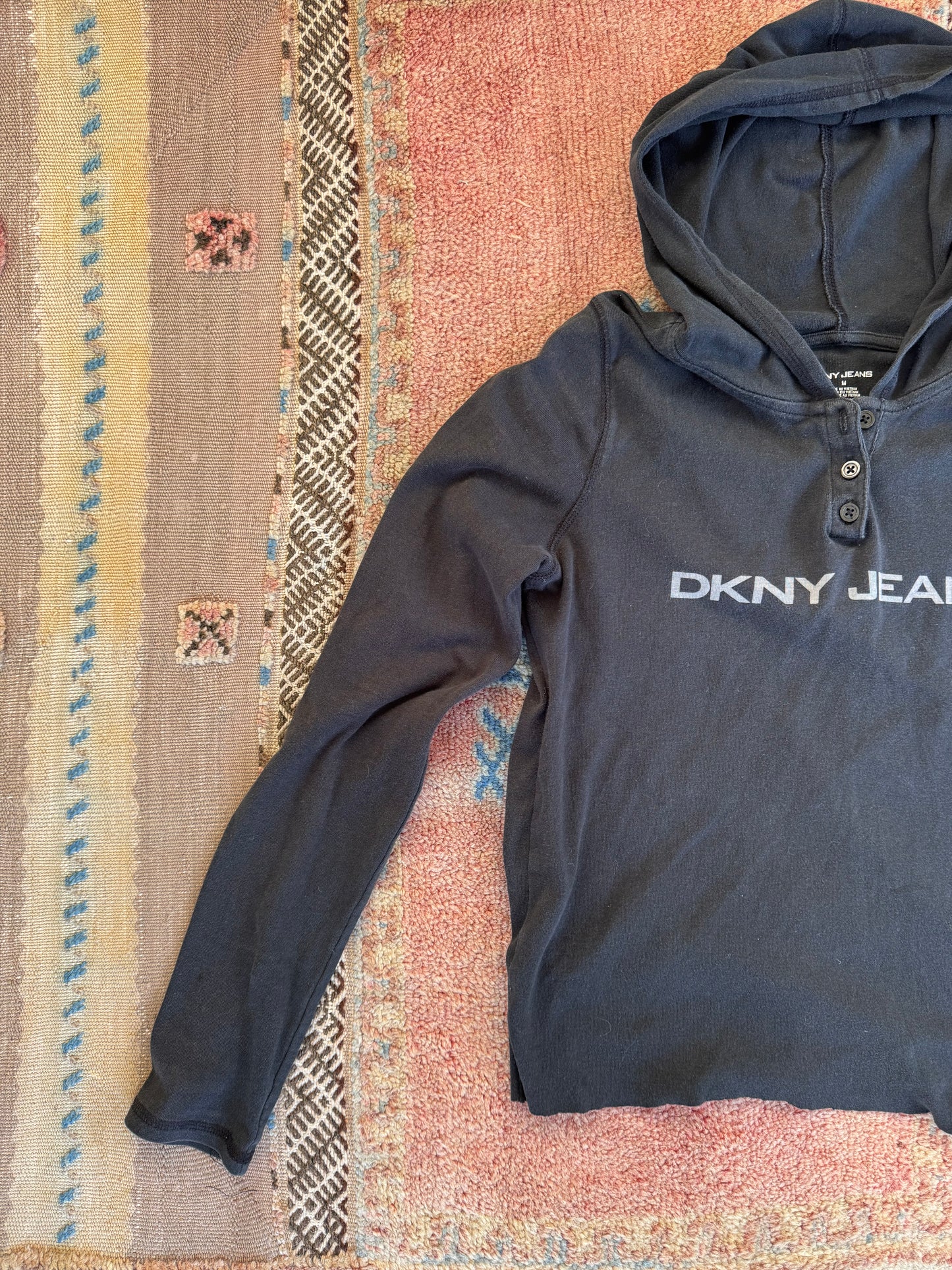 DKNY Pull Over