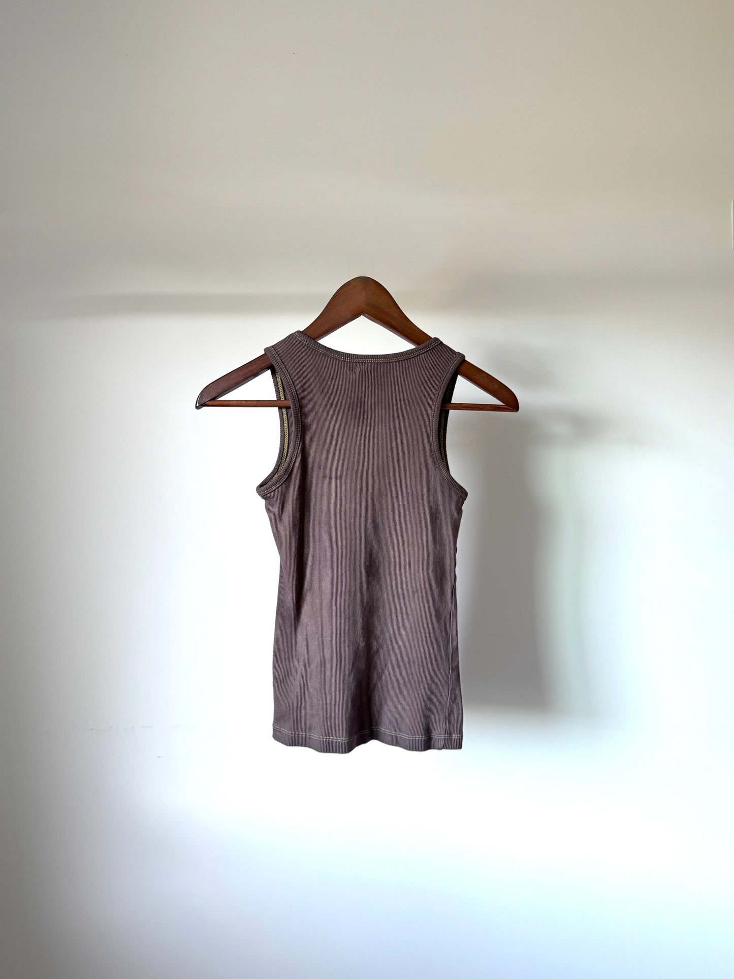 Guess Tank